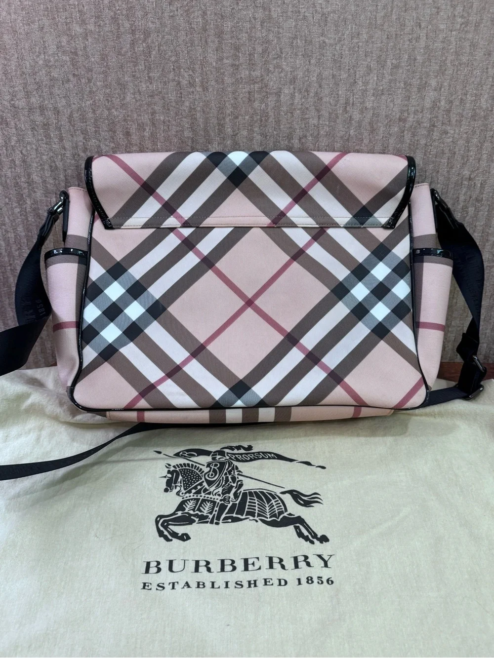Burberry Check Messenger/diaper Bag